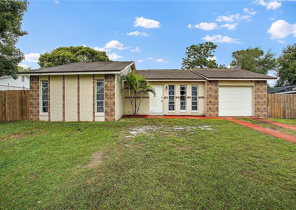 1st image of 231 E Cedarwood Cir