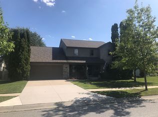 9225 Indian Reserve Trl, Fort Wayne, IN 46804