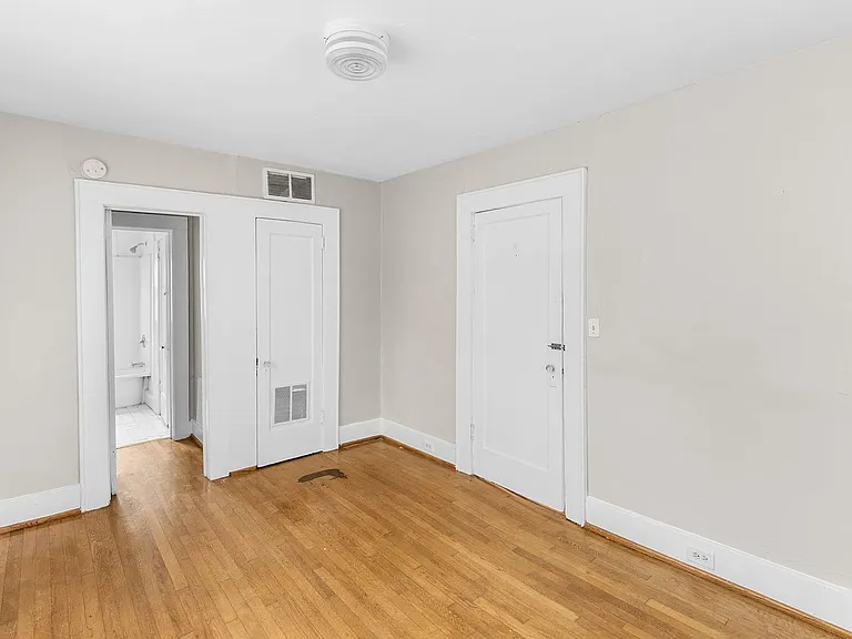 Parkview — Photo 10