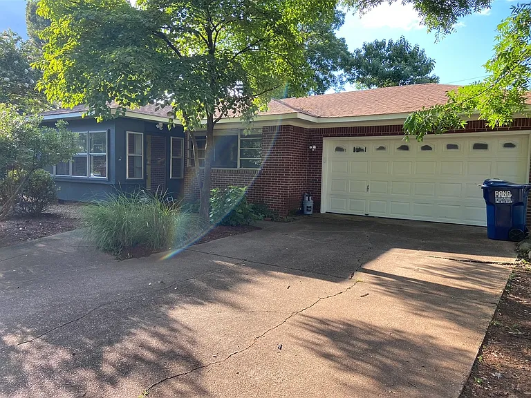 4316 Richardson Dr NW — Photo 3