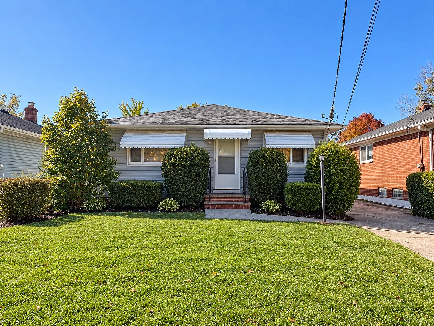 3 bed, 1.5 bath, 980 sqft, $1,795 — Photo 1