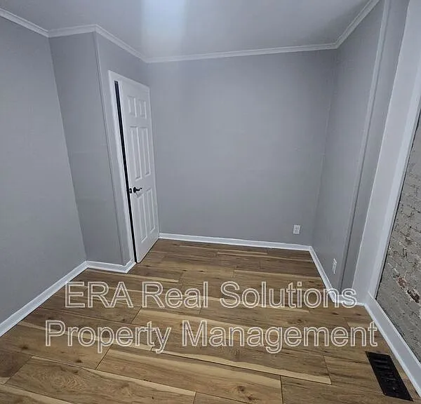 361 S Harris Ave #A — Photo 13