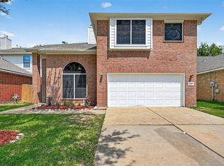 16602 Pademelon Dr, Sugar Land, TX 77498