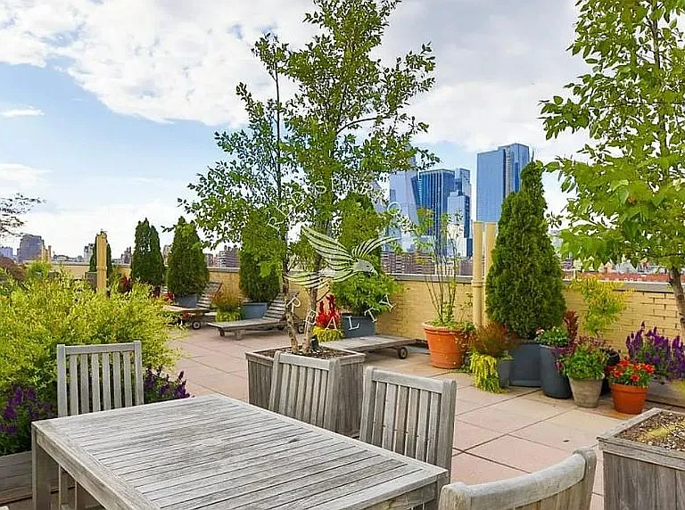 200 W 20th St #601 — Photo 14