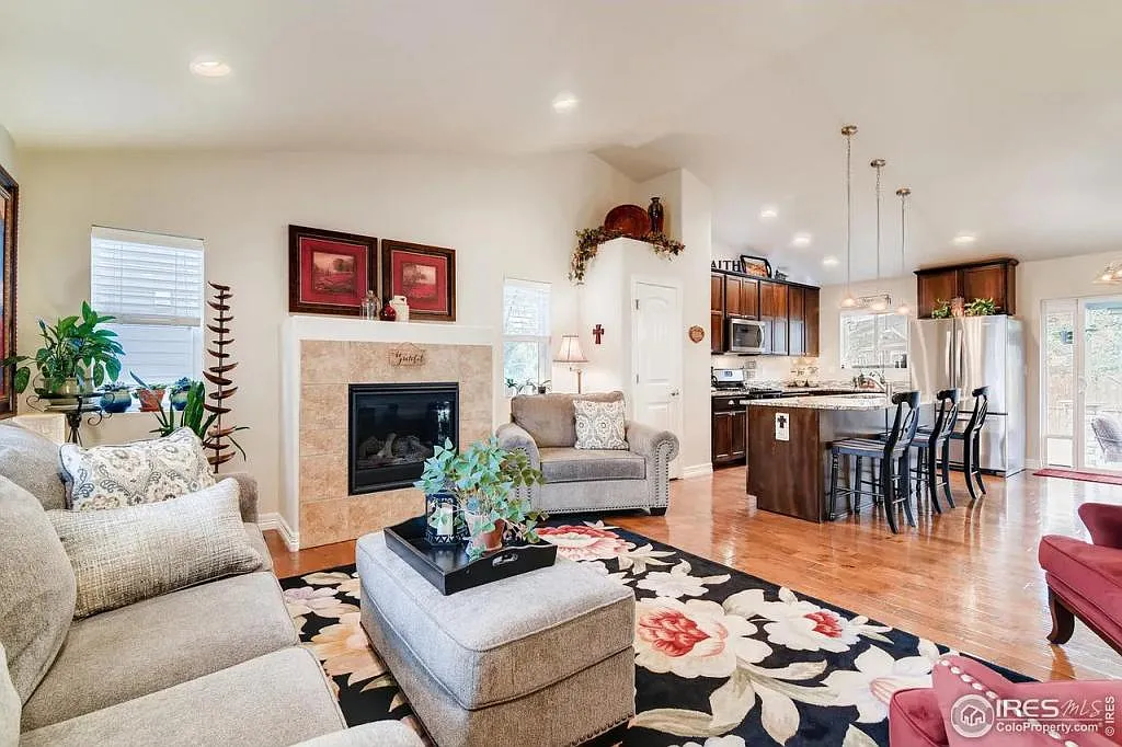 Building Photo - 757 Callisto Dr