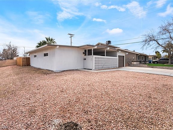 4th image of 4355 Montdale Ave