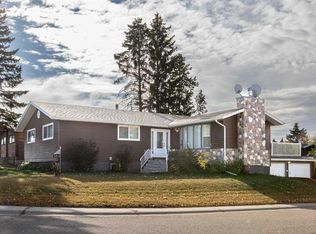 5015 NE 35th St, Innisfail, AB T4G 1H5