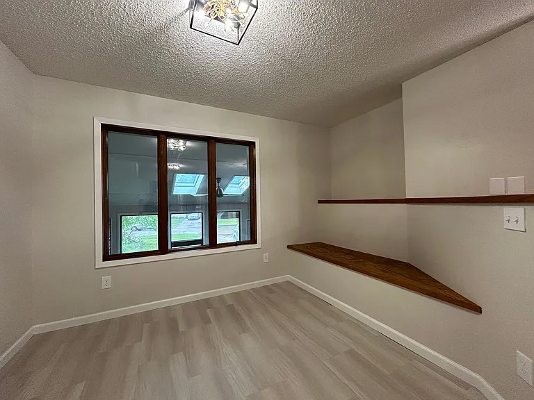 752 Prairie Ridge Rd — Photo 5