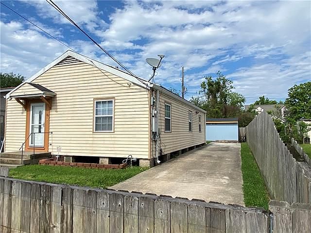 1st image of 23 Curtis Dr