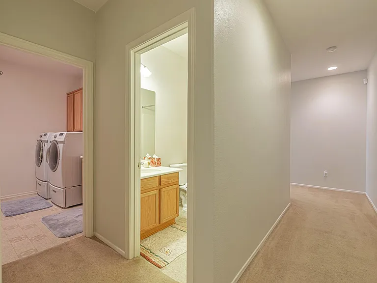 5549 Las Brisas Ter — Photo 6