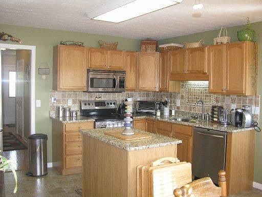 Kitchen - Tile Backsplash, Granite, Stainless Apps