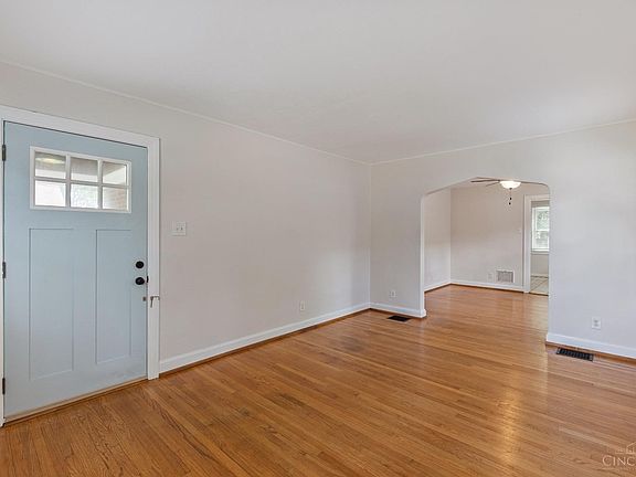 4th image of 3841 N Berkley Cir