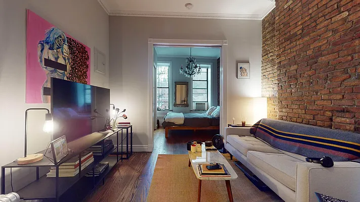 Rented by Bond New York | media 4