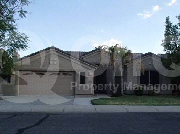 2463 E Detroit Ct