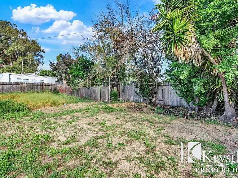 714 Gateway Dr — Photo 15
