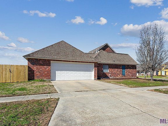 2nd image of 3042 Twin Lakes Ct