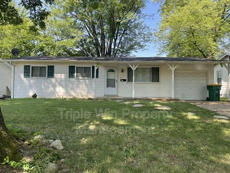 Building Photo - 10203 Trio Ln