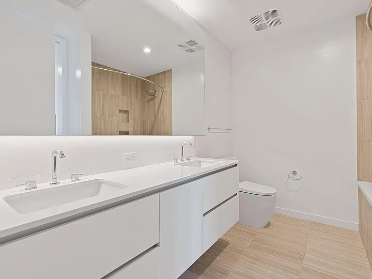 313 W 17th St #1203 — Photo 13