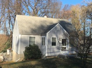 19 Edison Rd, Lake Hopatcong, NJ 07849