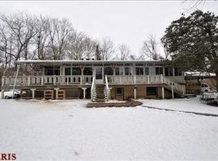 1300 Wyndham Ln, Ballwin, MO 63011