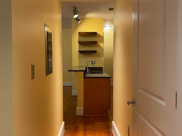 1654 Euclid St NW #105 — Photo 11