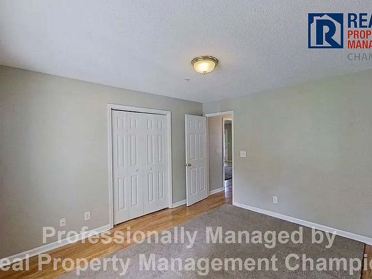 705 Summertime Ln #G — Photo 15