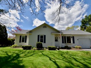 47 Bigelow Rd, Webster, MA 01570