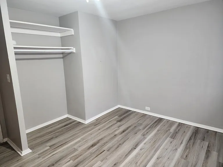 1609 N Olive St — Photo 6