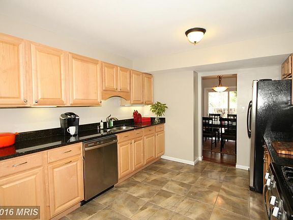 3rd image of 5120 Dahlgreen Pl
