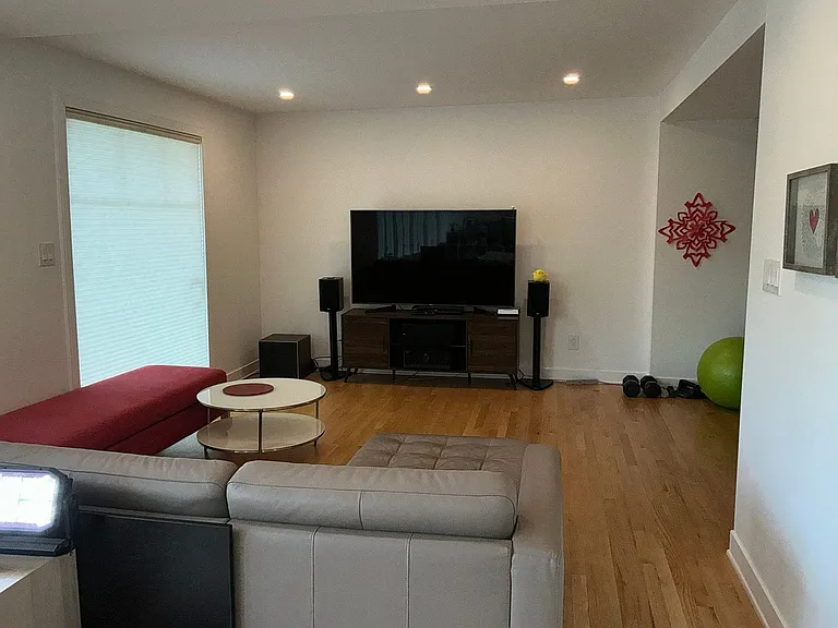 10623 S Dunmoor Dr — Photo 9