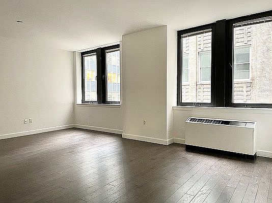 1st image of 28 Cliff St #822