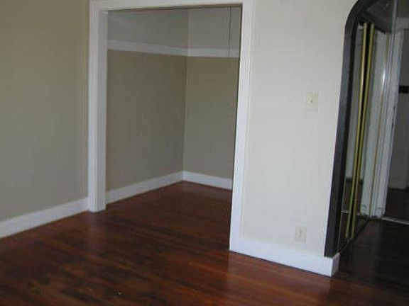 3rd image of 1207 N Orange Dr #11476336