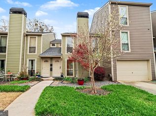 1105 Riverbend Club Dr SE, Atlanta, GA