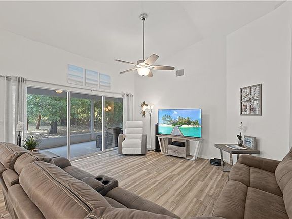 5th image of 614 Poinsettia Ave