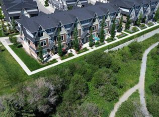 250 E Fireside Vw #2202, Cochrane, AB T4C2M2