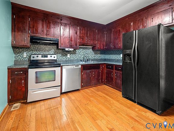5th image of 1518 Porters Mill Ct