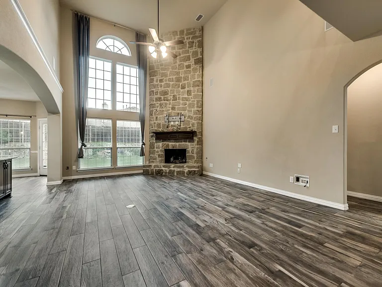 13909 Blueberry Hill Dr — Photo 6