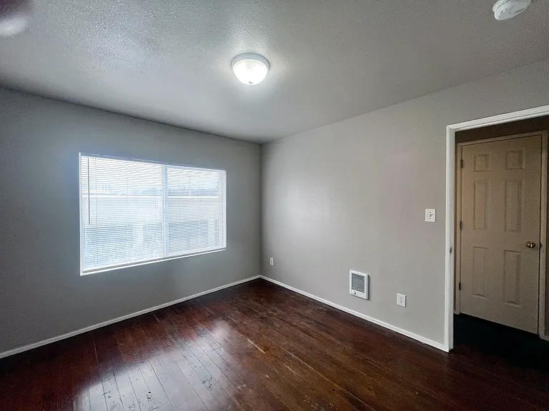 404 Pacific Ave S #A — Photo 20