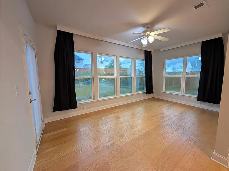 406 Riverclub Rd — Photo 11