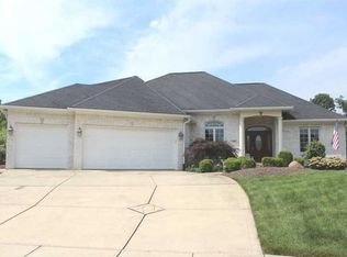 1394 Sugarberry Ct, Mooresville, IN