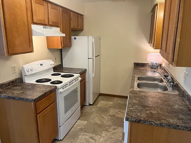 2135 Sylvan Way #6 — Photo 1