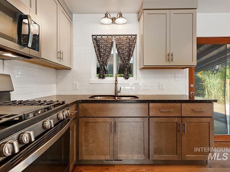 4701 N Collister Dr, Boise, ID 83703 Zillow