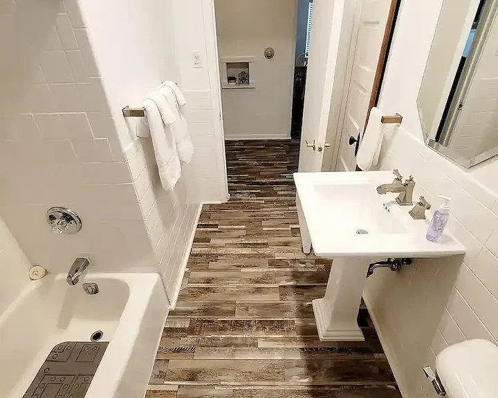 2114 W Colorado Ave — Photo 12