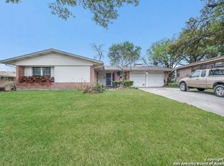 104 Beechwood Ln, San Antonio, TX 78216