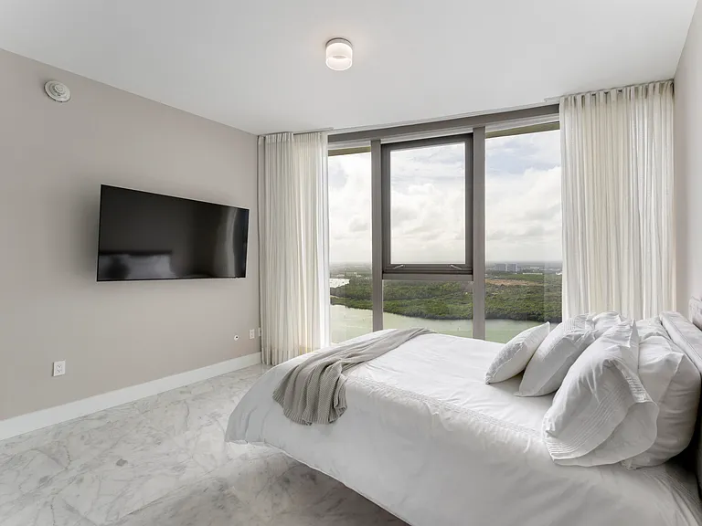 15701 Collins Ave #3901 — Photo 25