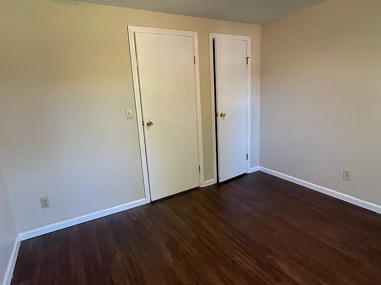 212 Sunshine Dr #L — Photo 30