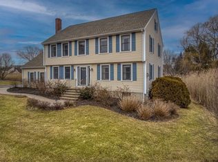 6 Fox Run Dr, Newburyport, MA 01950