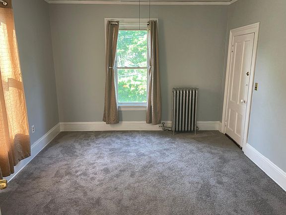 2nd image of 671 Farmington Ave Floor 2