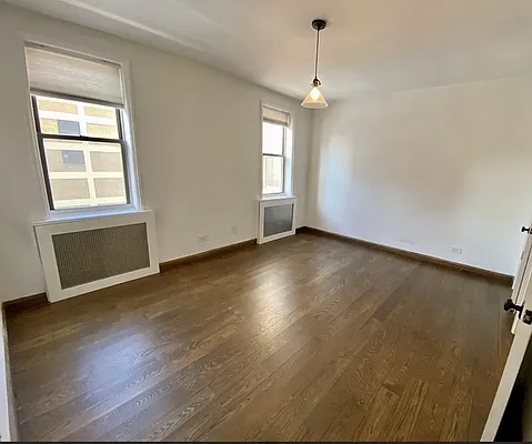 Rented by Douglas Elliman | media 19