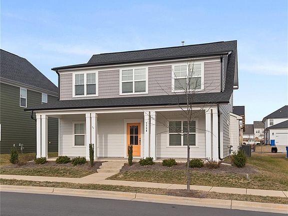 3rd image of 1736 Eastover Dr